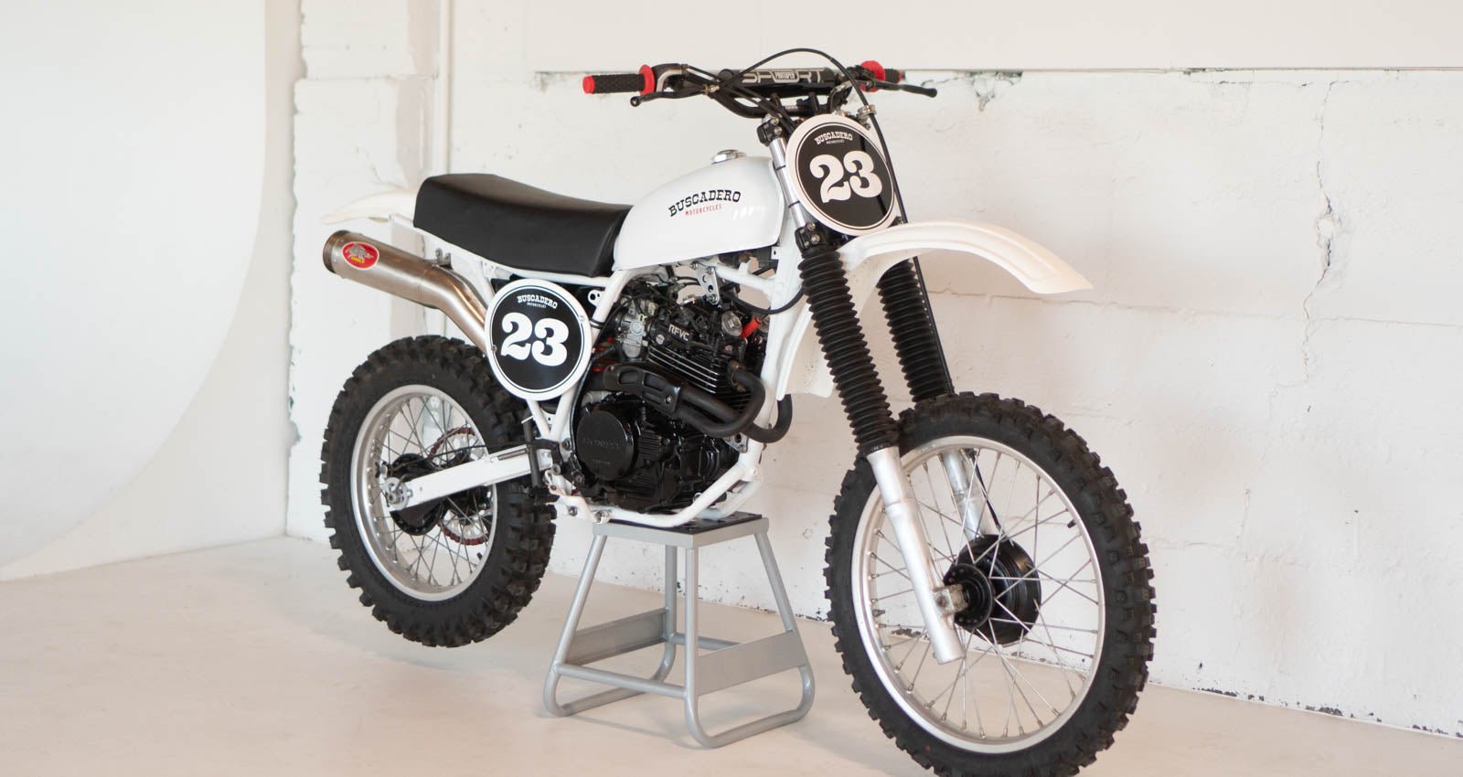 Intoducing "Hoodoo": A custom 1983 Honda XR350R - Buscadero Motorcycles